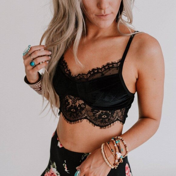 NWT THREE BIRD NEST Jessa Velvet and Lace Bralette Black Size Large - Picture 2 of 3